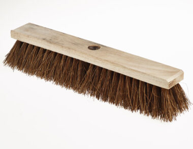 Wooden Bassine Fibre Broom Head 18