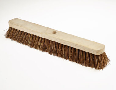 Wooden Bassine Fibre Broom Head 24